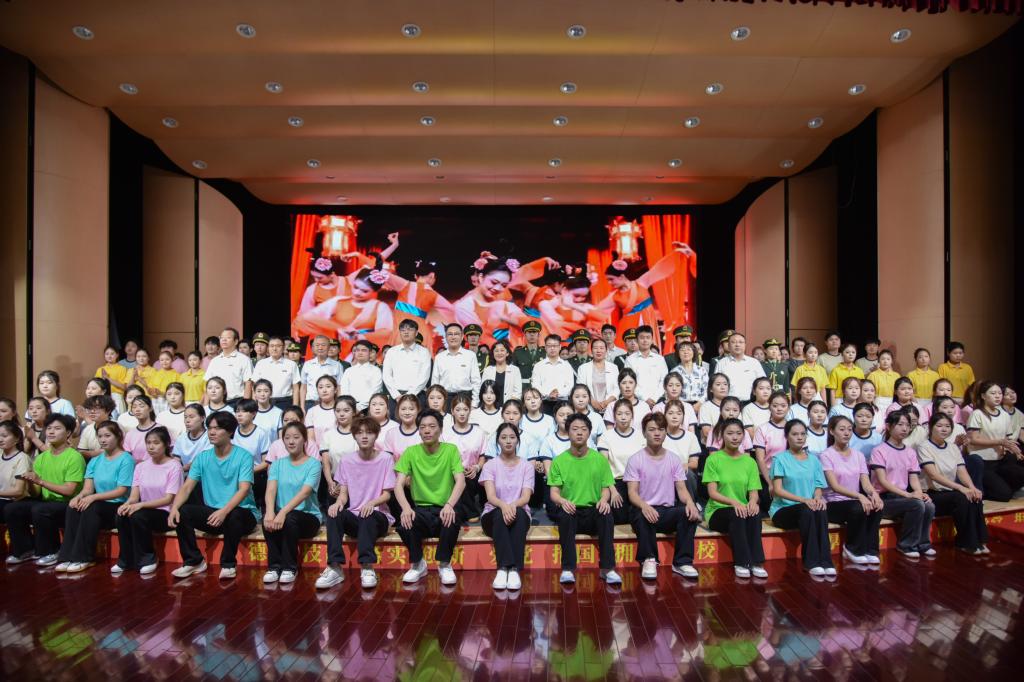 河南职院隆重举行2026届毕业典礼